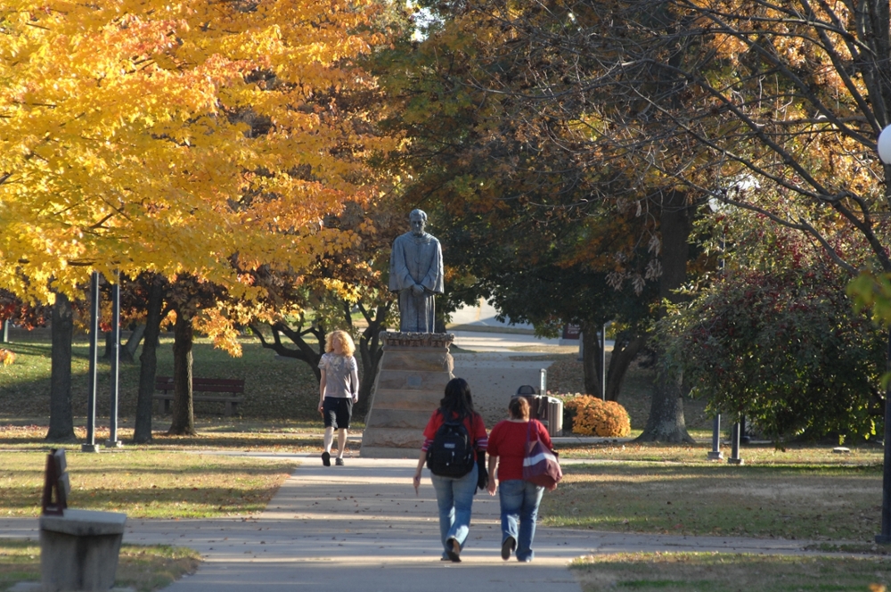 fall on campus